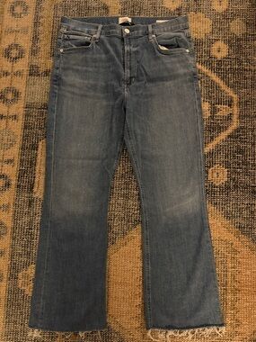 Citizens of Humanity Isola Mid Wash Straight-Leg Jeans with Raw Hem